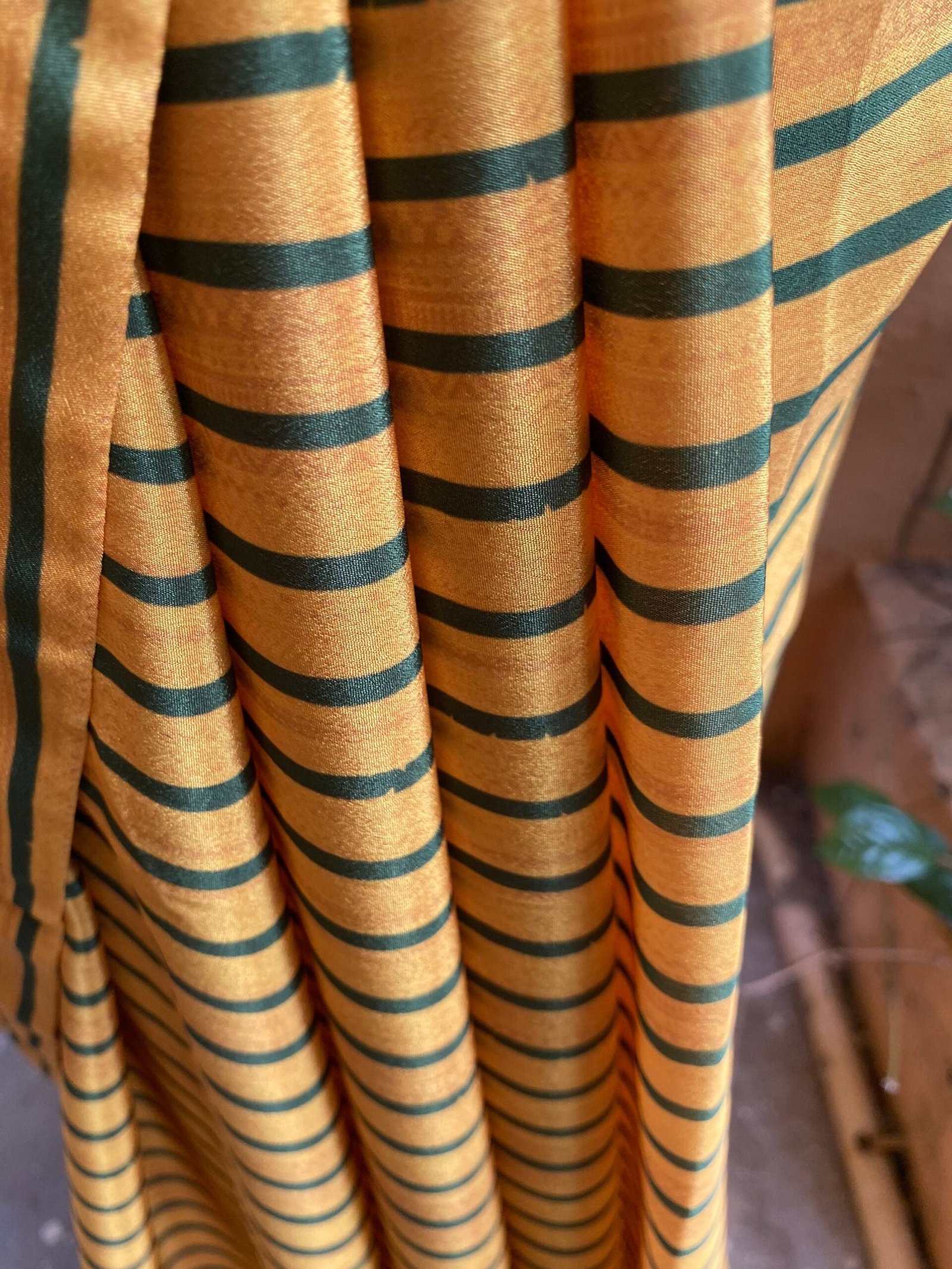 Stripes Saree with blouse/ crepe saree embroidery blouse / modern saree USA / stripes designer saree / cocktail saree/ modern saree blouse