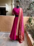 Women’s lehenga set / teen crop top lehenga / Indian crop top skirt USA / wedding lehenga USA /banarasi lehenga choli /voggish usa