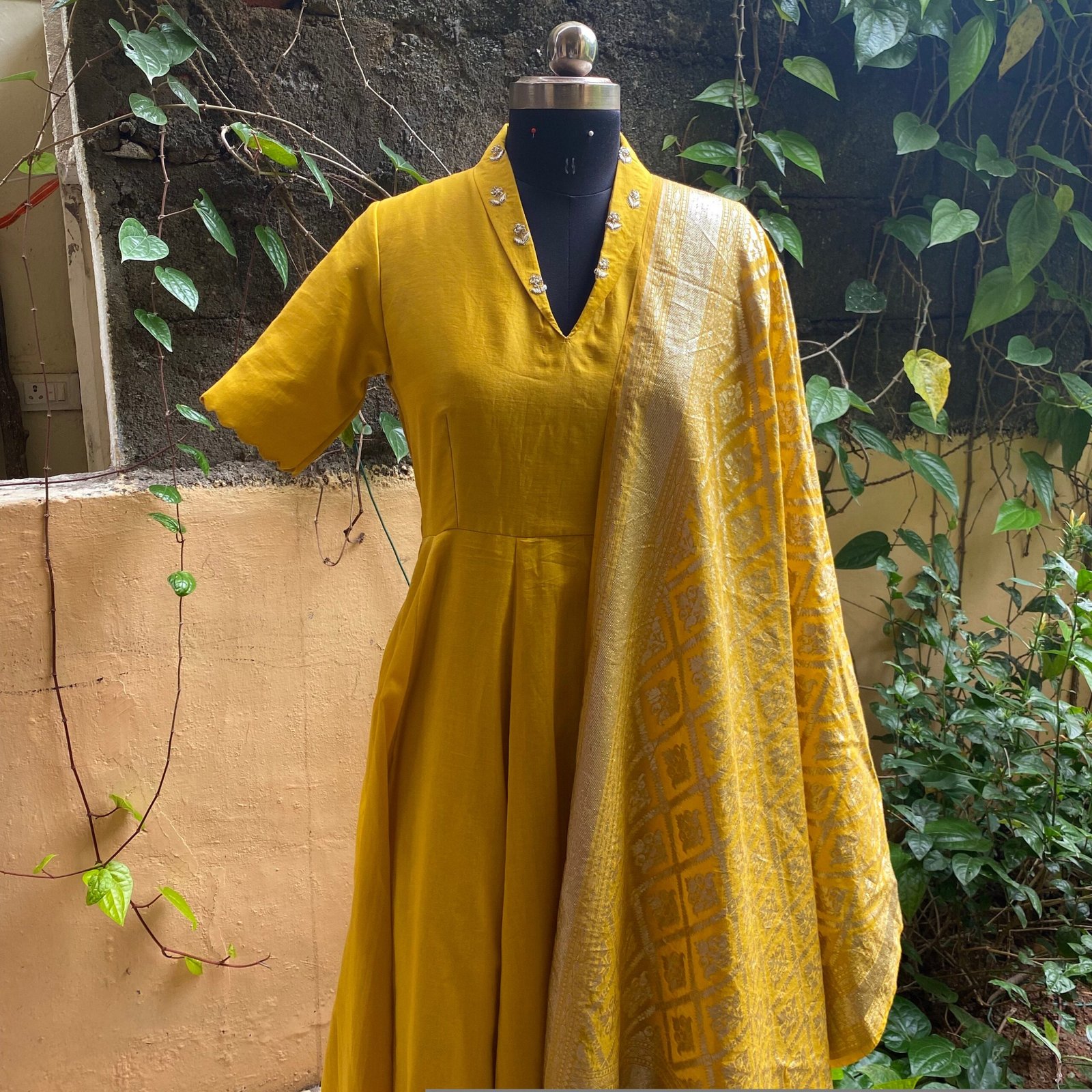 Anarkali with chanderi handloom dupatta / anarkali suit set / anarkali dupatta USA / yellow handloom dupatta / Indian dresses/ voggish USA