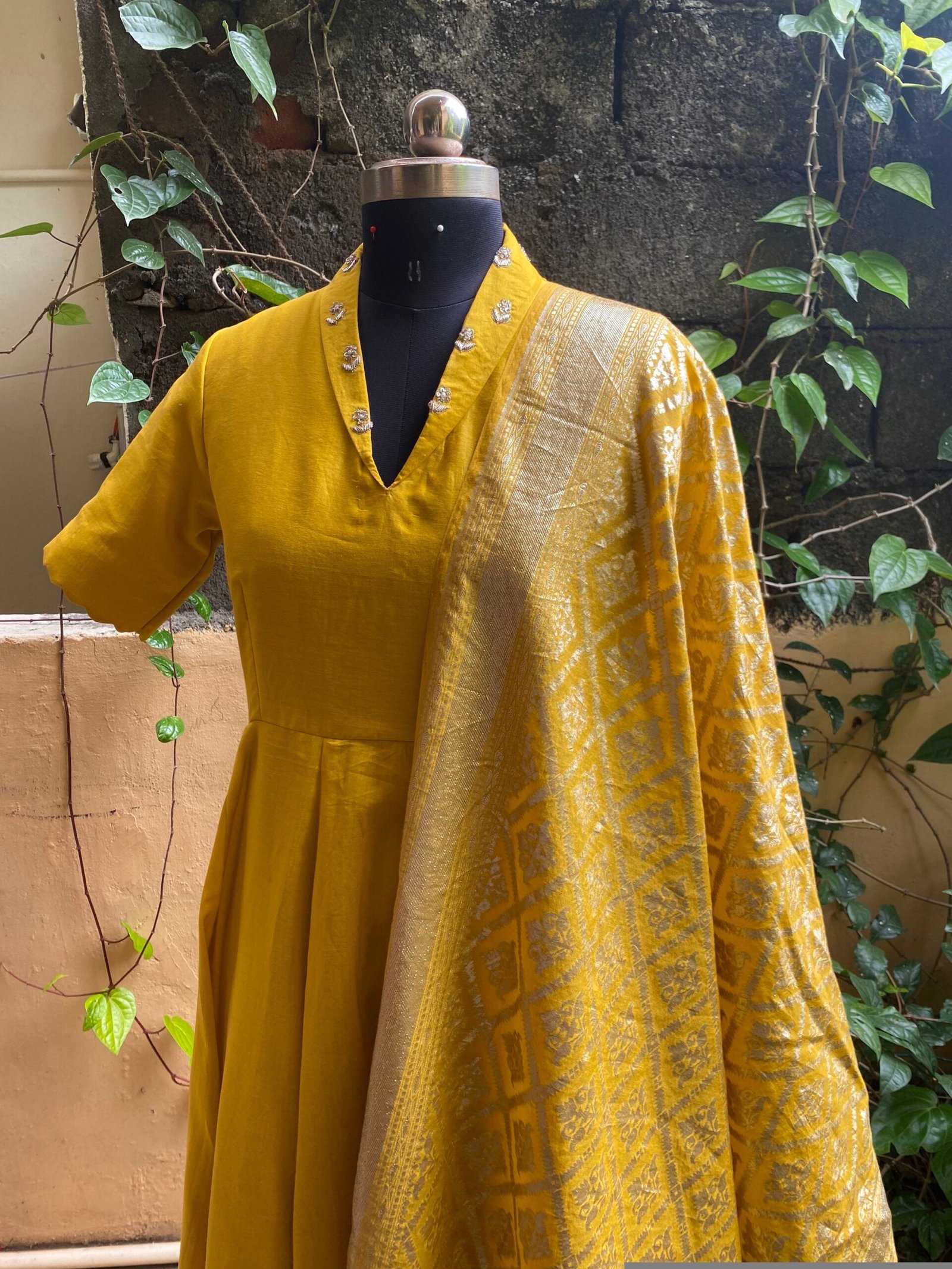 Anarkali with chanderi handloom dupatta / anarkali suit set / anarkali dupatta USA / yellow handloom dupatta / Indian dresses/ voggish USA