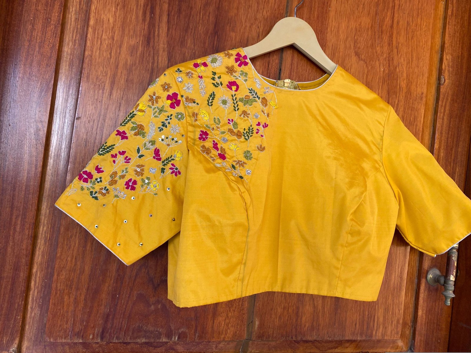 pure silk hand embroidery blouse / saree maggam yellow blouse /yellow blouse/ hand embroidered blouse / ready made blouse zardosi/voggish