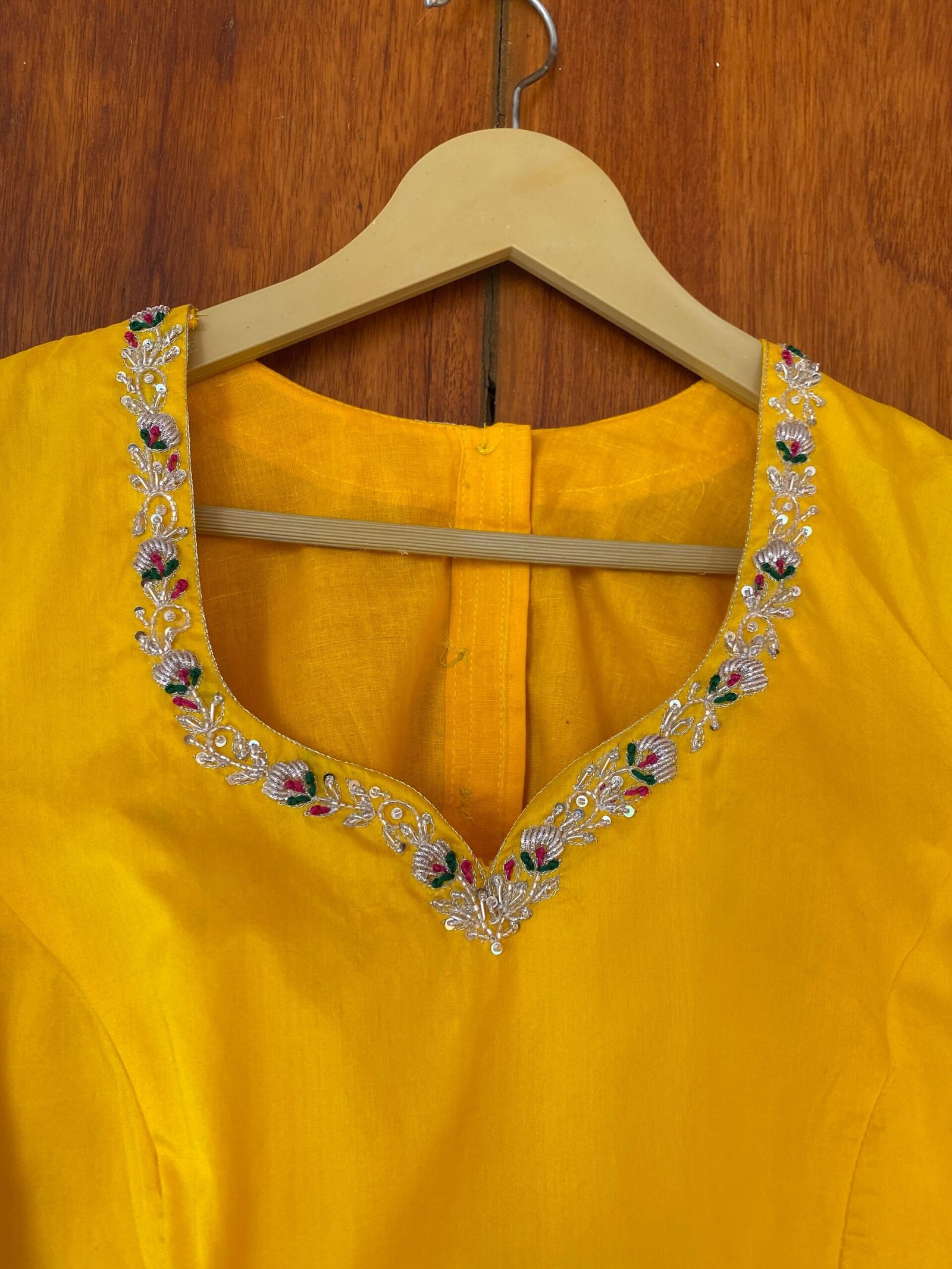 Yellow silk hand embroidery blouse / saree maggam yellow blouse /yellow blouse/ hand embroidered blouse / ready made blouse zardosi/voggish