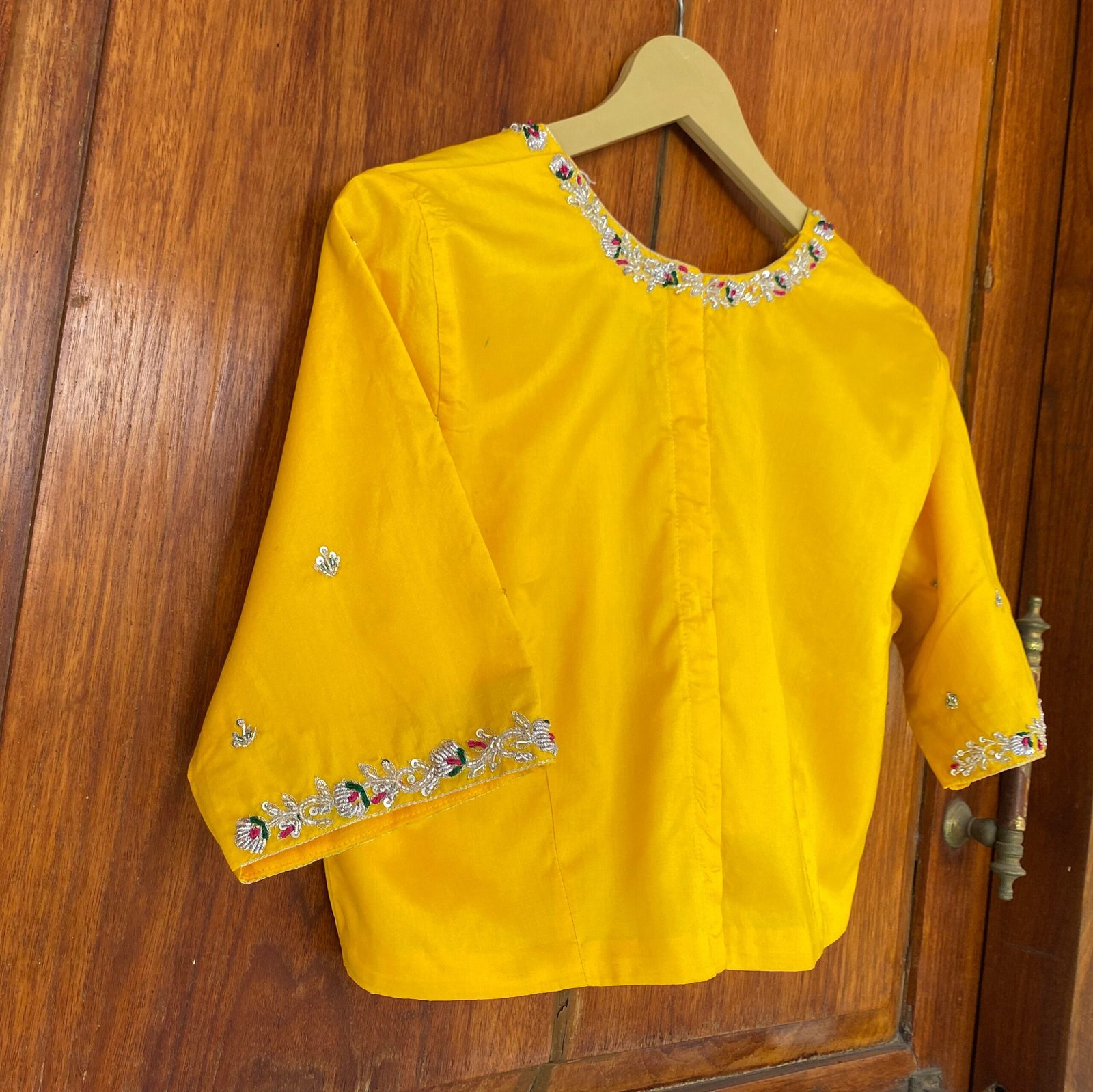 Yellow silk hand embroidery blouse / saree maggam yellow blouse /yellow blouse/ hand embroidered blouse / ready made blouse zardosi/voggish