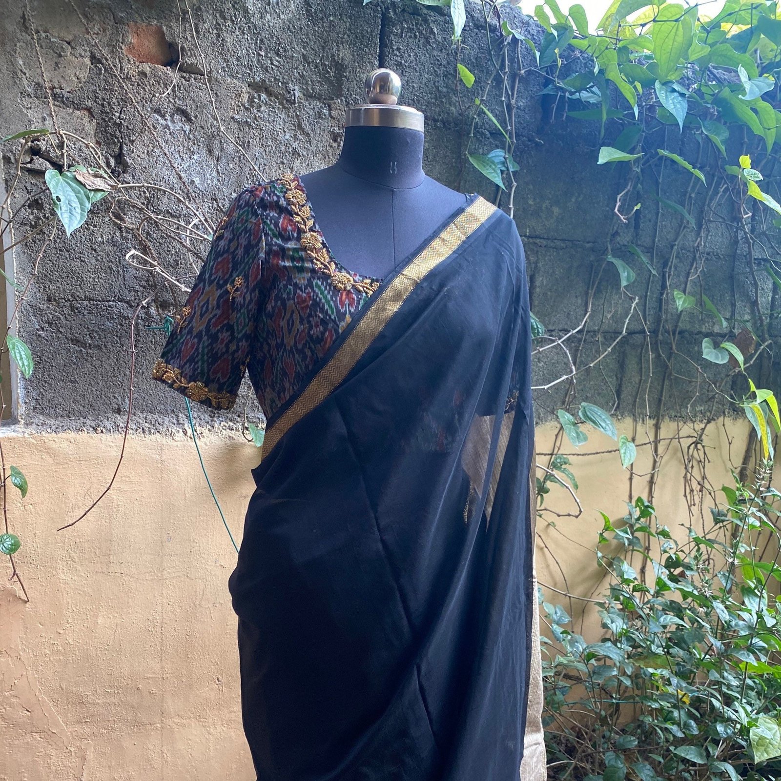 Pure handloom Maheshwari silk cotton saree/ sari with hand embroidered ikkat blouse / cotton silk saree with designer blouse /voggish usa