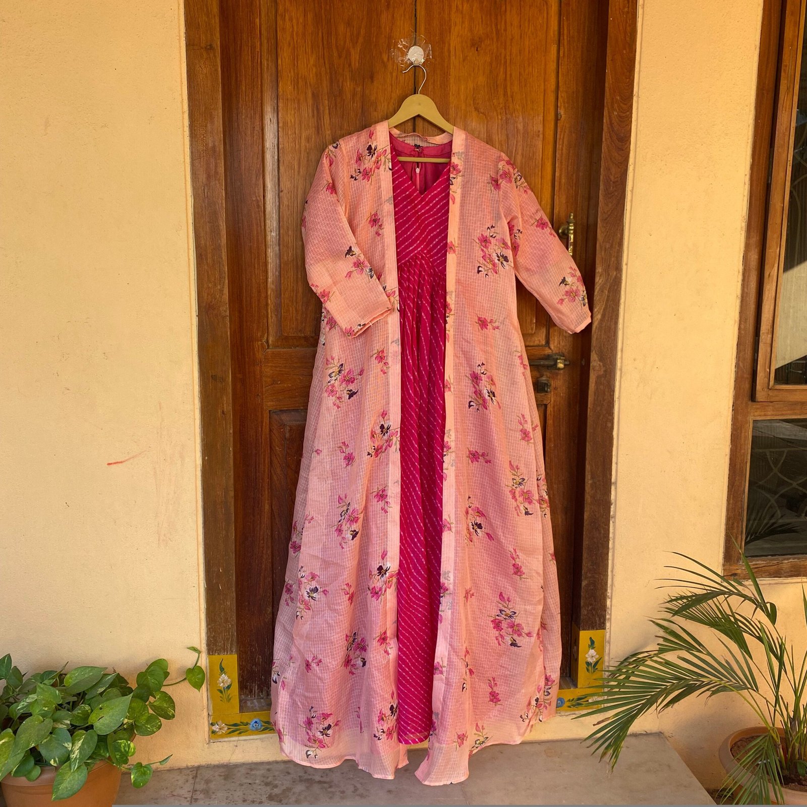 Pink lehriya Anarkali with floral long jacket / anarkali suit set / anarkali dupatta USA / Indian dresses/kurta with floral jacket shrug
