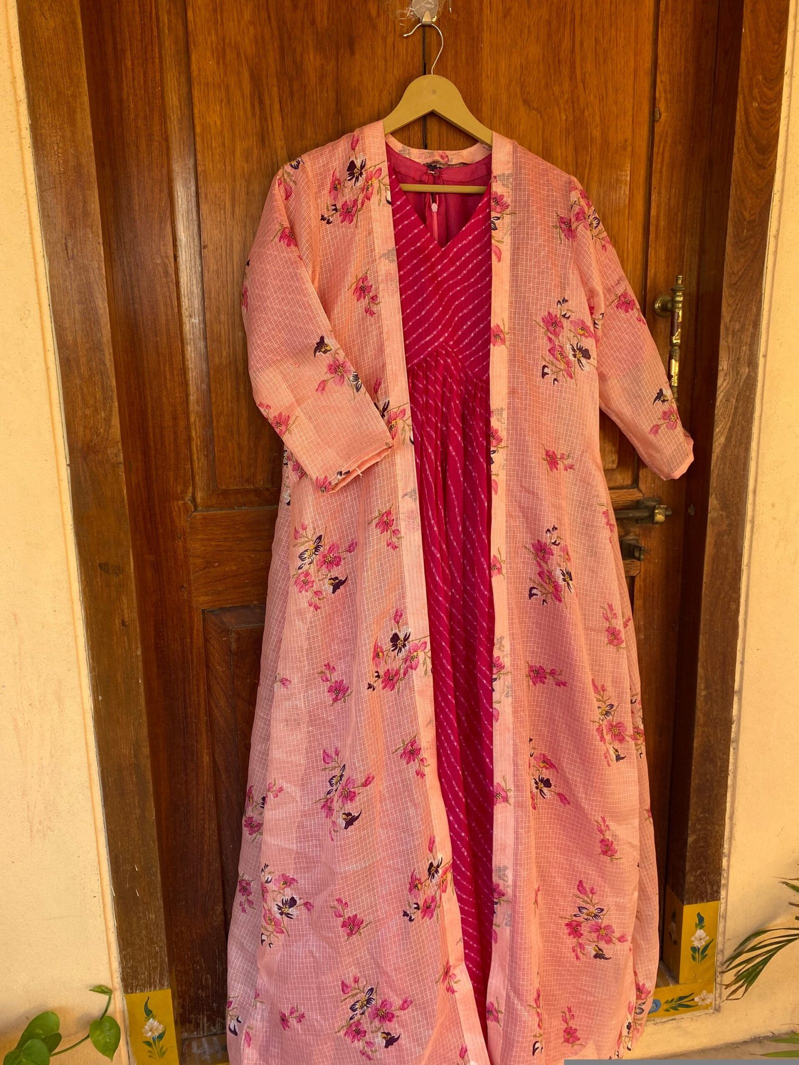 Pink lehriya Anarkali with floral long jacket / anarkali suit set / anarkali dupatta USA / Indian dresses/kurta with floral jacket shrug