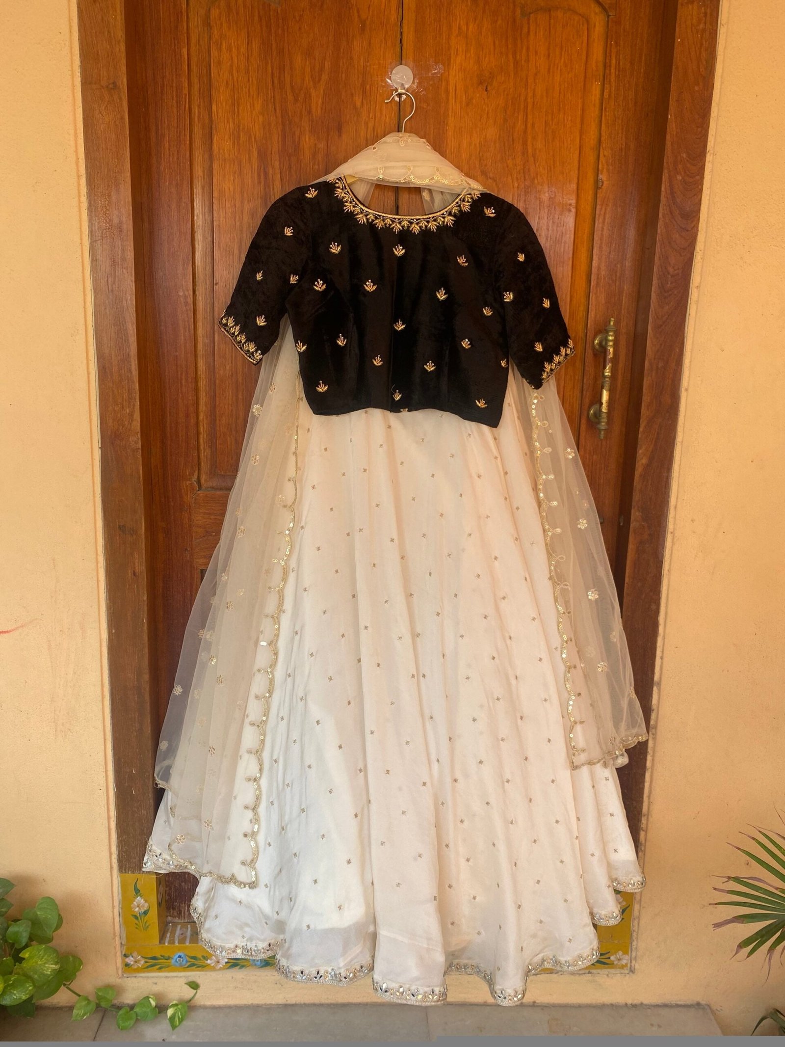 Women’s lehenga set / teens crop top lehenga / Velvet crop top skirt USA /wedding lehenga USA / velvet top with silk skirt/voggish