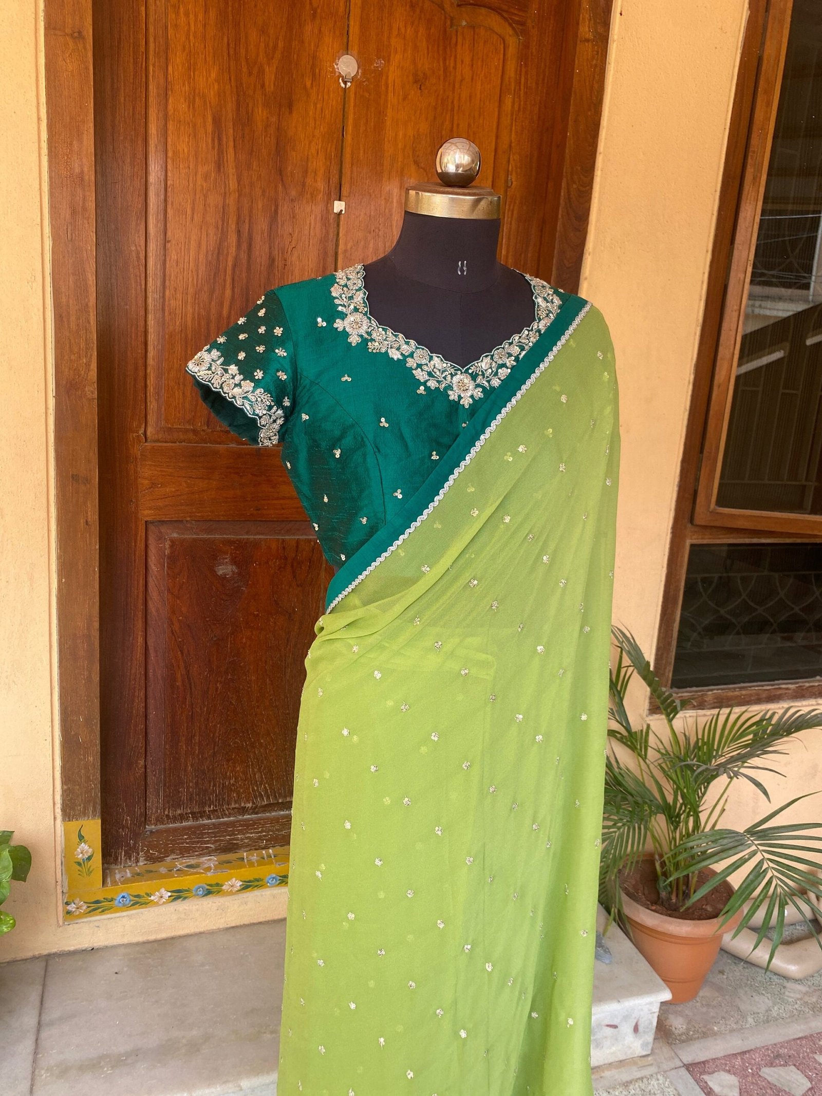 Green chiffon silk saree with hand Embroidered blouse | buti embroidered saree with ready blouse | sarees USA |green silk sare / saree belt