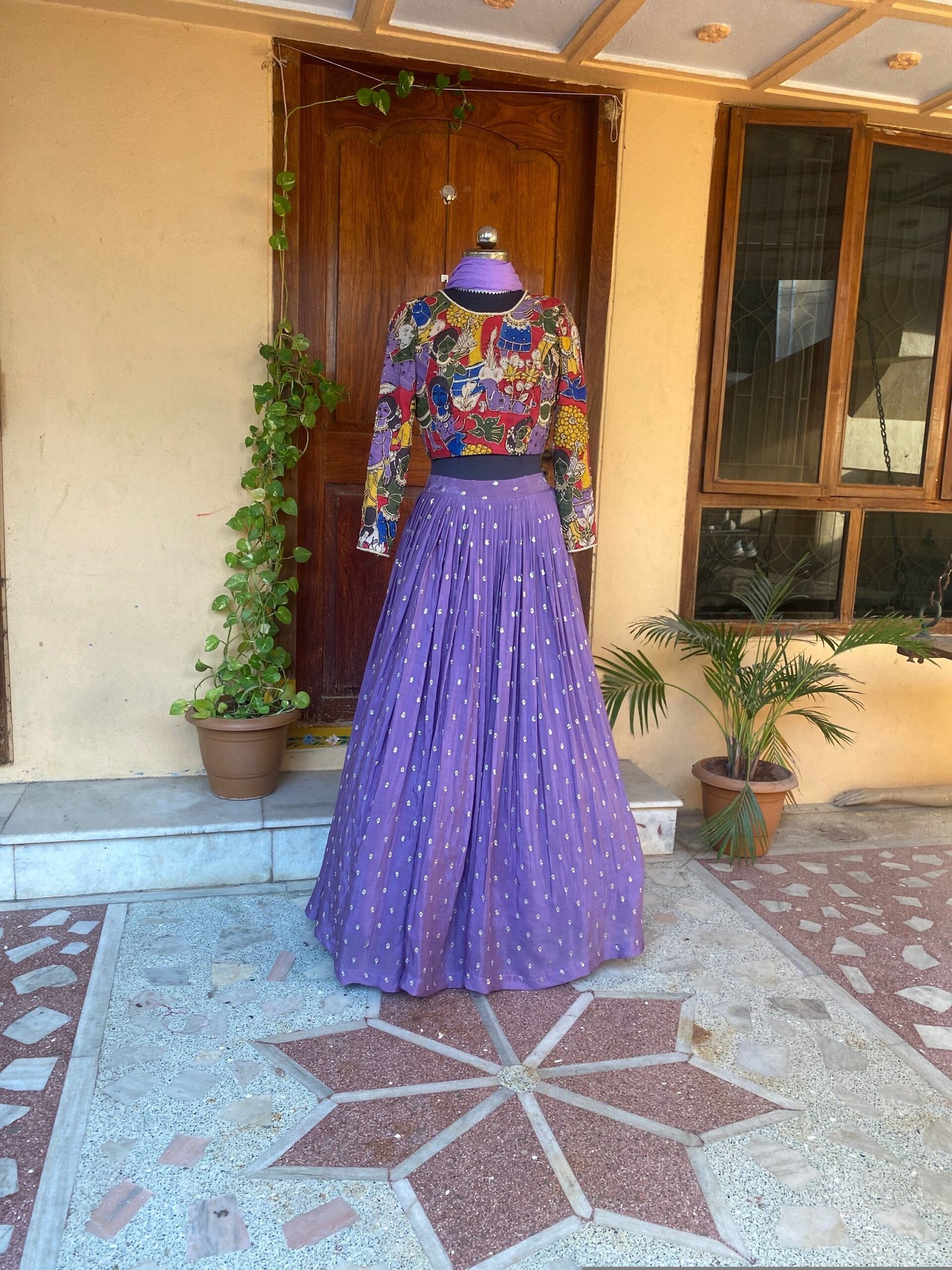Women’s pure kalamkari lehenga set / crop top lehenga / Hand painted lehenga USA / wedding lehenga USA / kalamkarilehenga choli /voggish usa