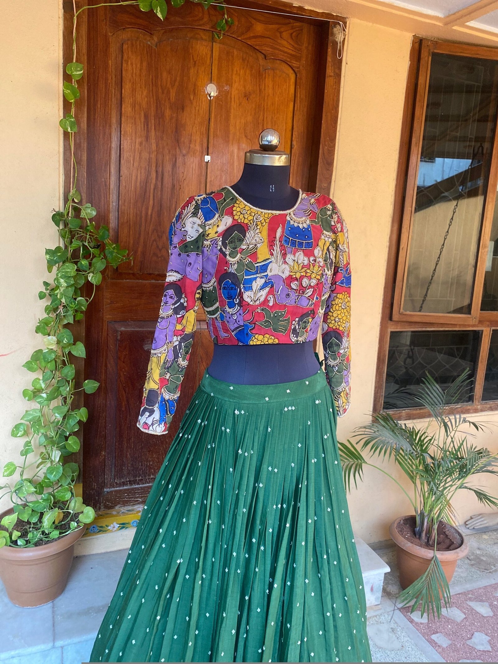 Women’s pure kalamkari lehenga set / crop top lehenga / Hand painted lehenga USA / wedding lehenga USA / kalamkarilehenga choli /voggish usa