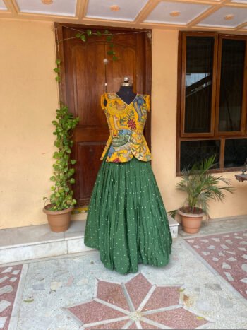 Women’s pure kalamkari lehenga set / crop top lehenga / Hand painted lehenga USA / wedding lehenga USA / kalamkarilehenga choli /voggish usa
