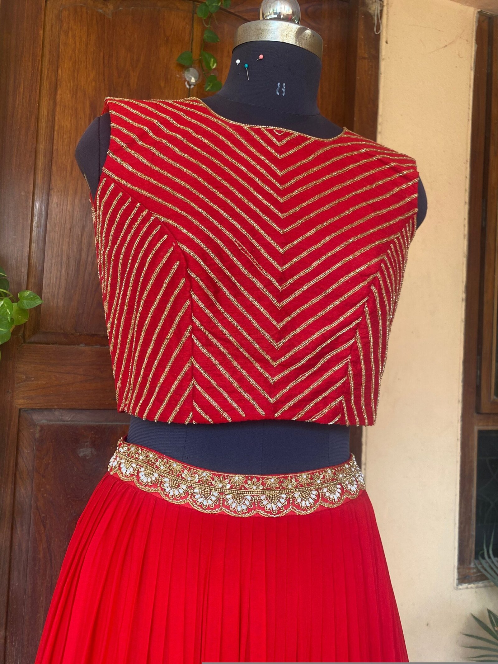 Women’s red lehenga set/teen crop top embroidery lehenga/Red chiffon crop top skirt USA/wedding lehenga USA/lehenga choli /mix and match leh