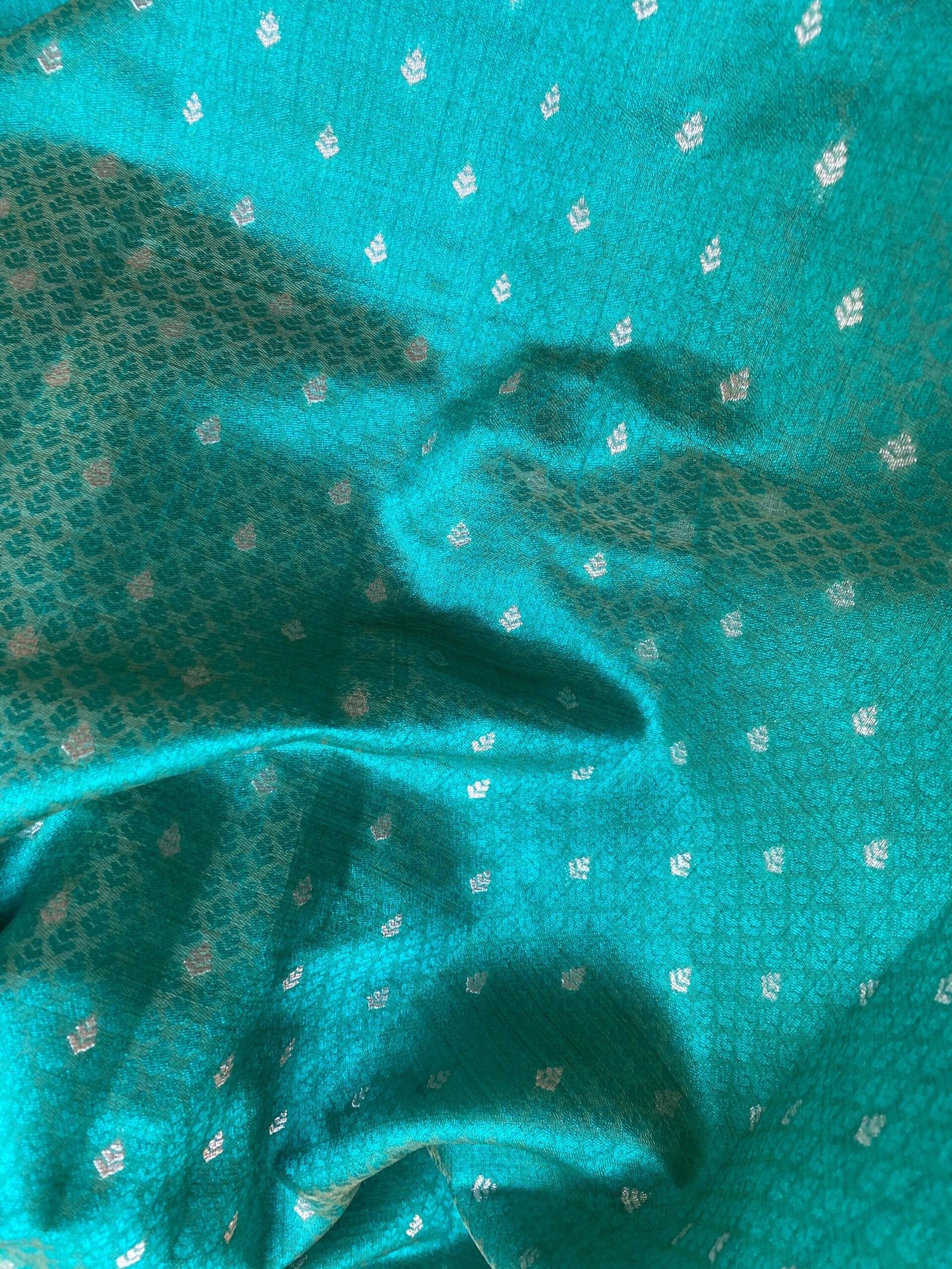 Soft green kanjeevaram silk saree|traditional silk saree with blouse|green silk saree|simple saree|sarees USA|saree with stitched blouse