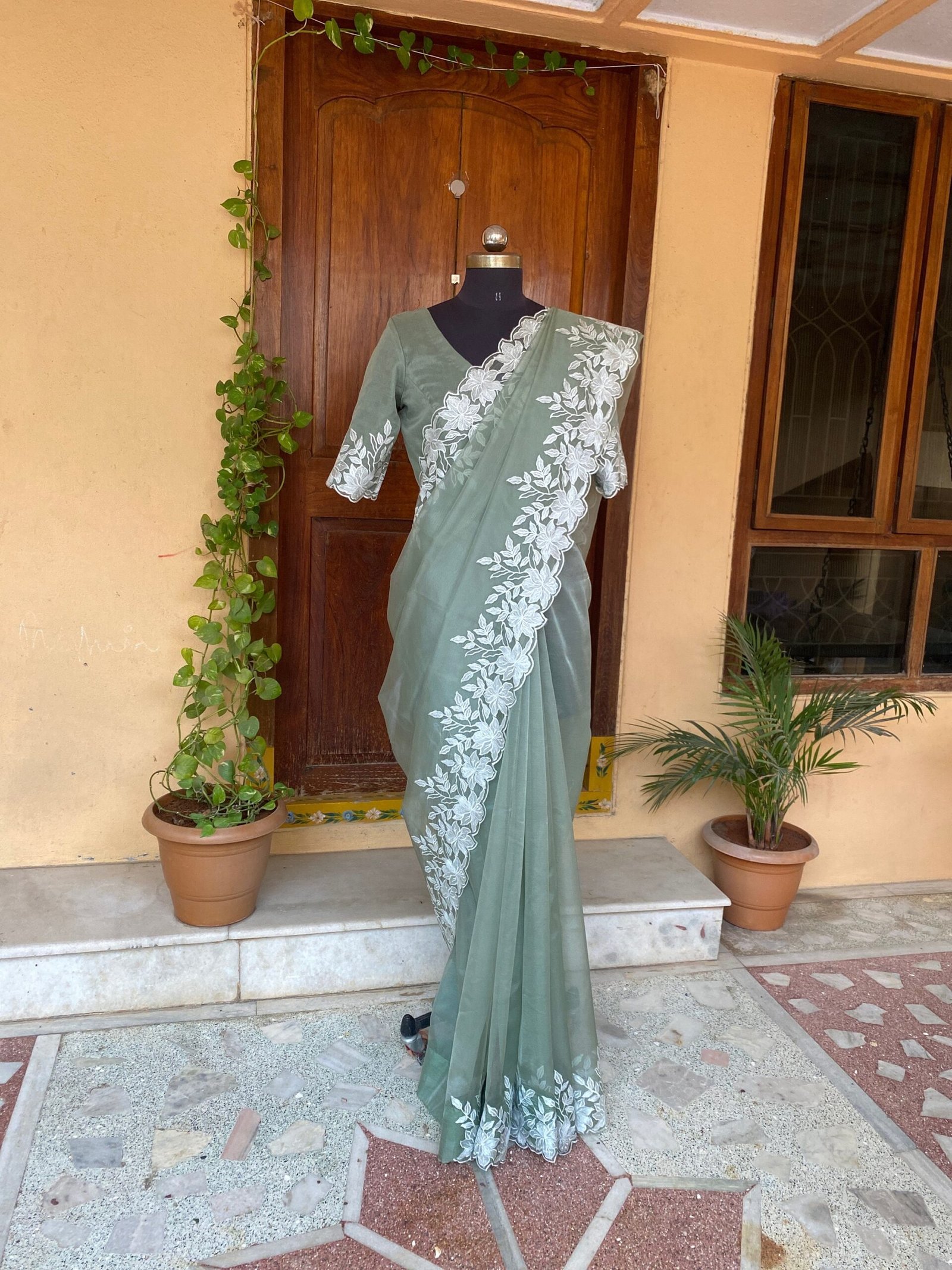 Embroidery organza saree | floral chikan organza silk saree with blouse |green silk saree | mehendi outfit |sarees USA|organza saree blouse