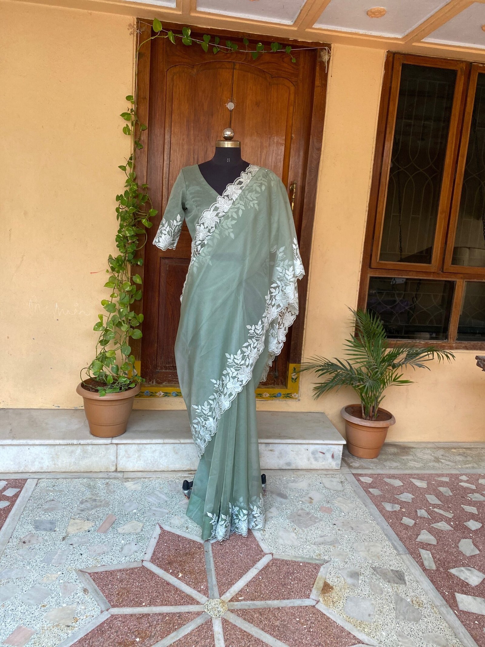 Embroidery organza saree | floral chikan organza silk saree with blouse |green silk saree | mehendi outfit |sarees USA|organza saree blouse