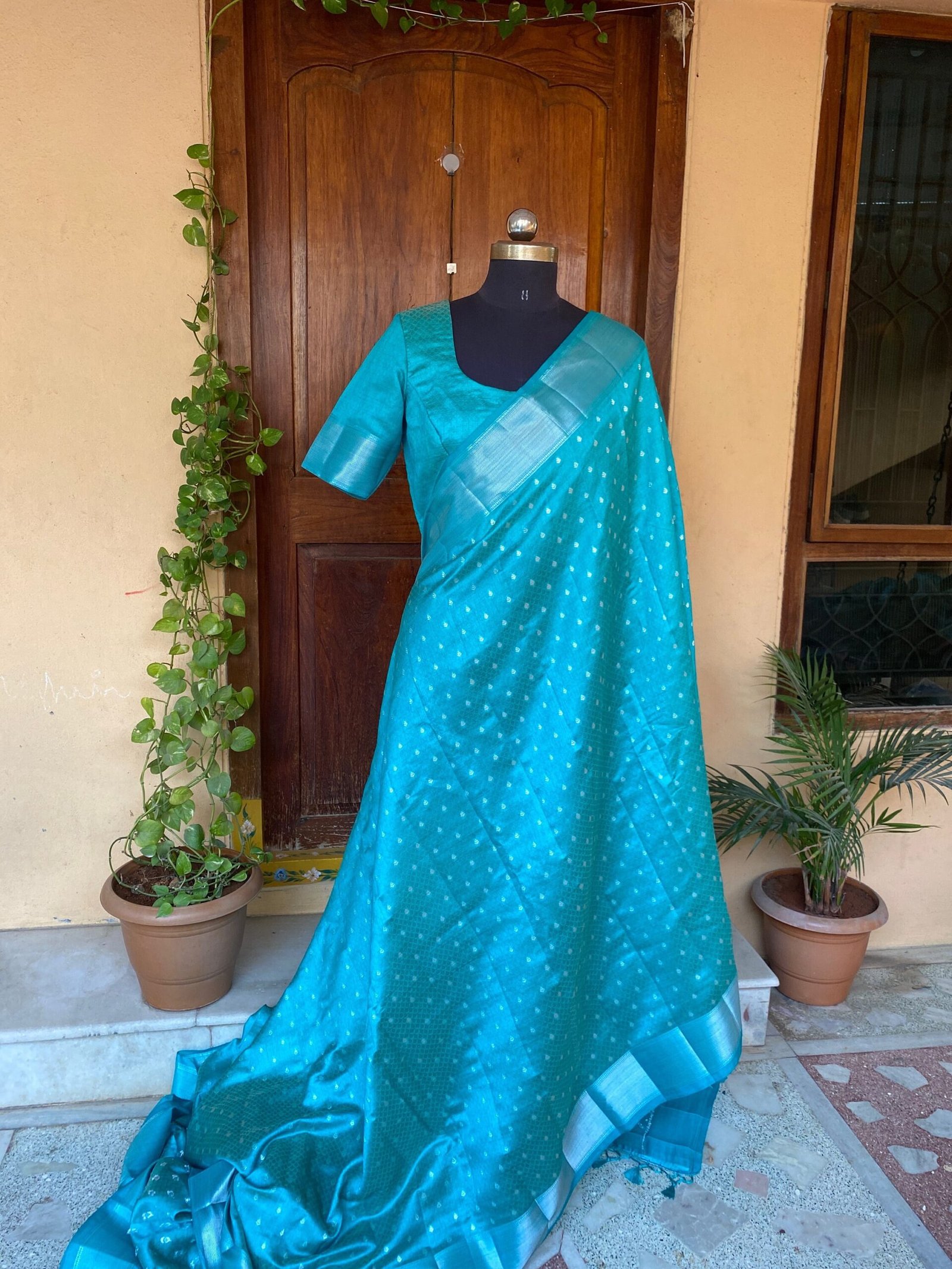 Soft green kanjeevaram silk saree|traditional silk saree with blouse|green silk saree|simple saree|sarees USA|saree with stitched blouse