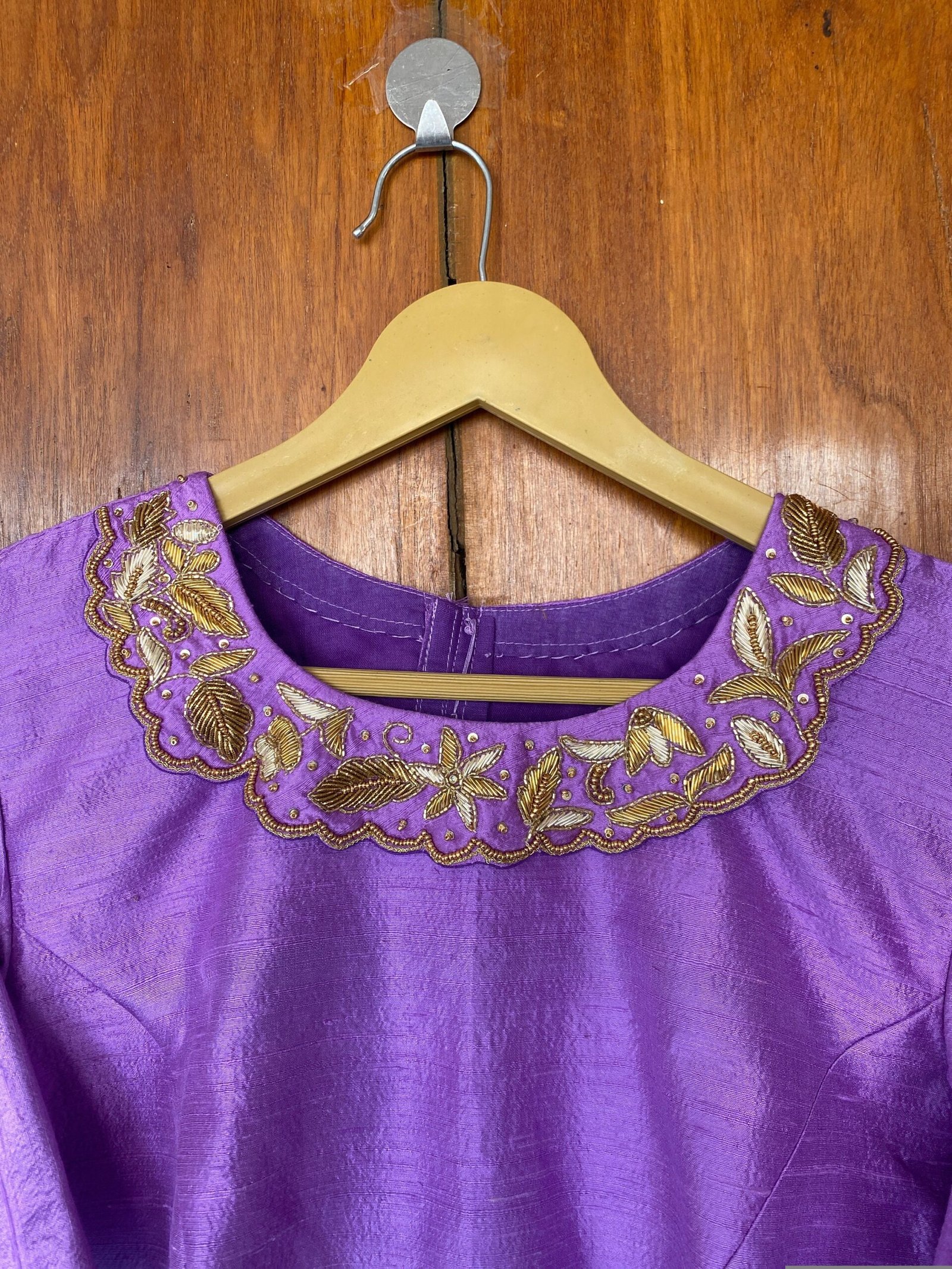 Lavender collar hand embroidery blouse/saree maggam work blouse/collar saree blouse/hand embroidered blouse/lavender ready made blouse