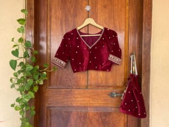Red velvet ready made saree blouse USA / burgundy red crop top/ velvet stitched saree blouse / saree blouse USA / designer maroon red blouse