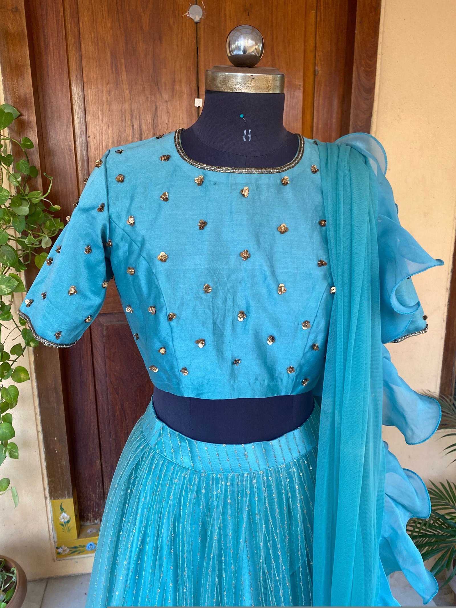 Women’s lehenga set/blue crop top lehenga/Indian crop top skirt USA/wedding lehenga choli USA/ sequin lehenga skirt with ruffle dupatta usa