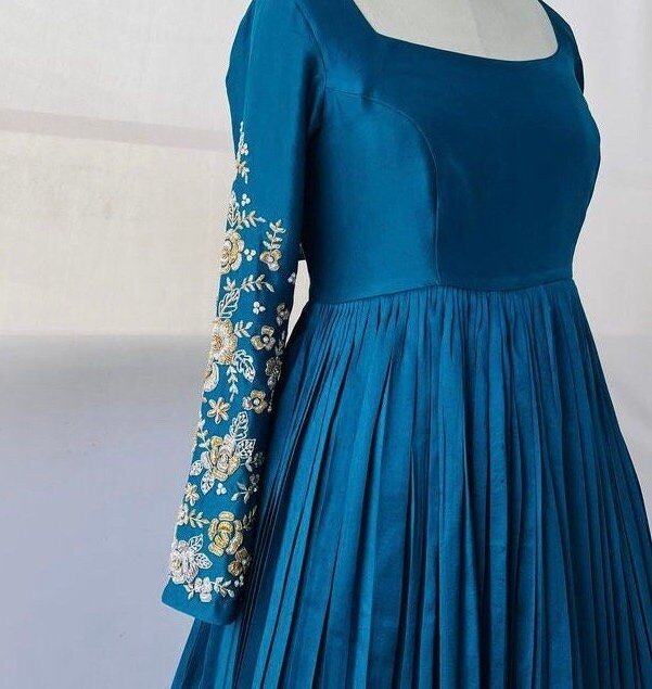 Anarkali suit usa / anarkali kurta full sleeve/ blue full sleeve anarkali dress/embroidered anarkali/Indian dresses / voggish / anarkali usa