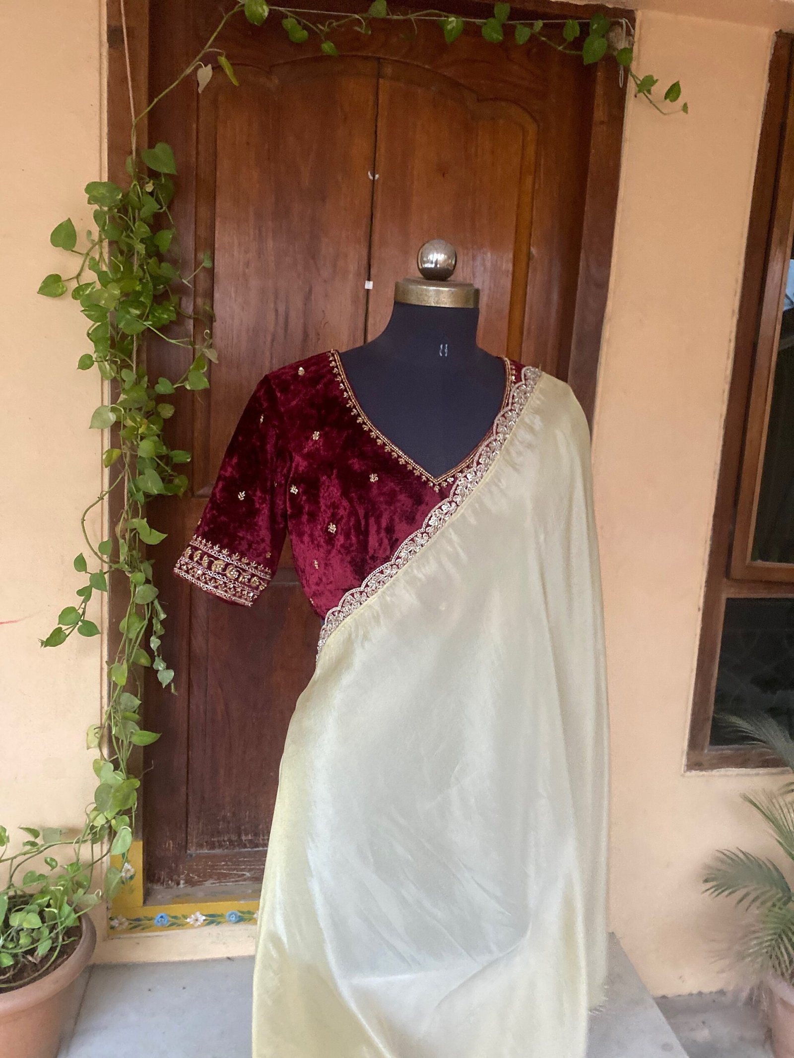 Golden tissue silk saree with Embroidered blouse |tissue saree with readymade blouse | sarees USA |shimmer silk saree |trending silk saree