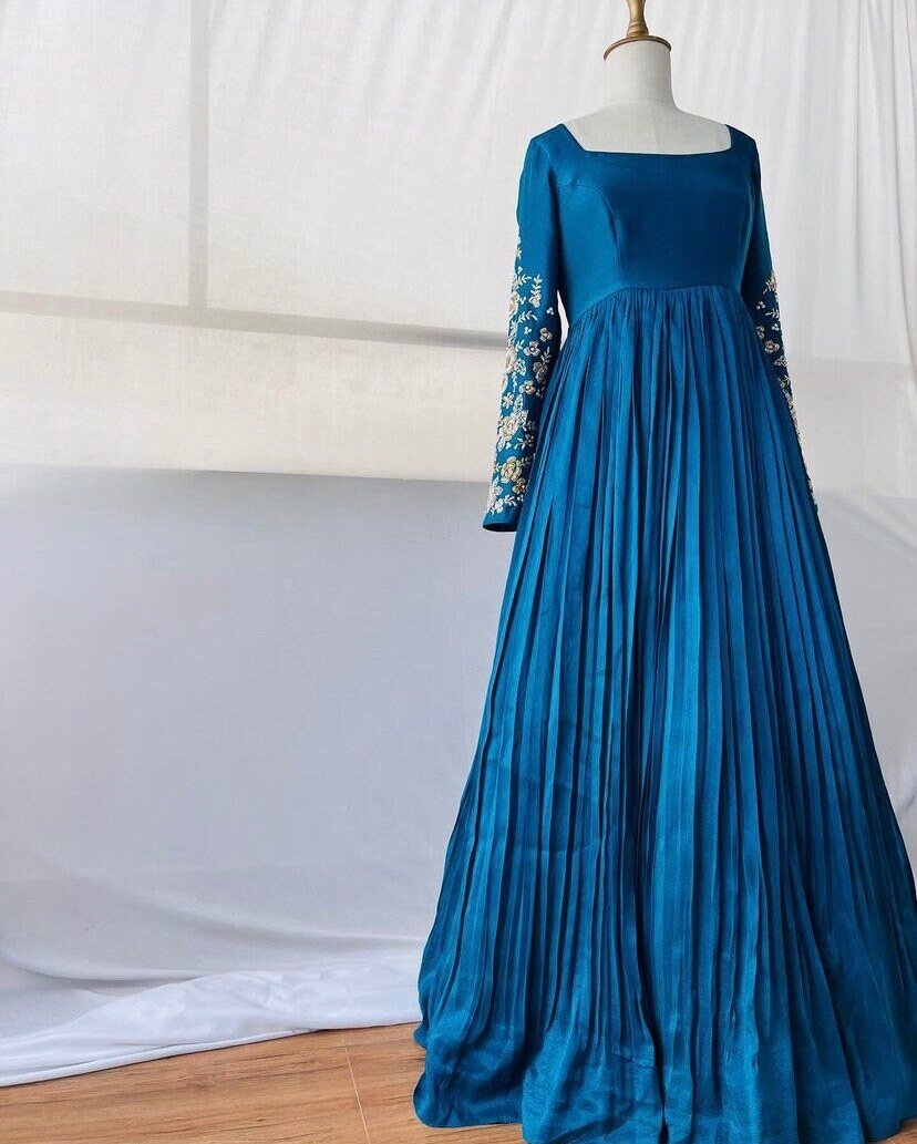 Anarkali suit usa / anarkali kurta full sleeve/ blue full sleeve anarkali dress/embroidered anarkali/Indian dresses / voggish / anarkali usa