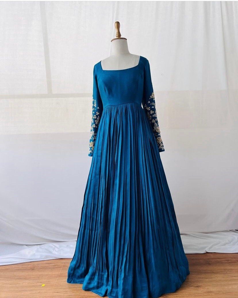 Anarkali suit usa / anarkali kurta full sleeve/ blue full sleeve anarkali dress/embroidered anarkali/Indian dresses / voggish / anarkali usa
