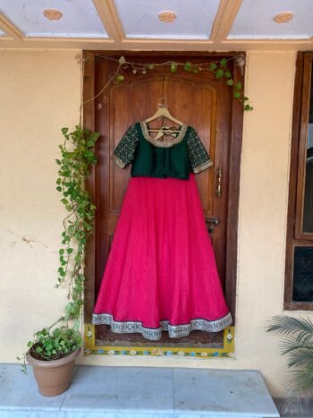 Wedding lehenga choli/crop top lehenga/teen lehenga/ bridal lehenga/ Indian half saree/juniors lehenga/ kids lehenga  voggish
