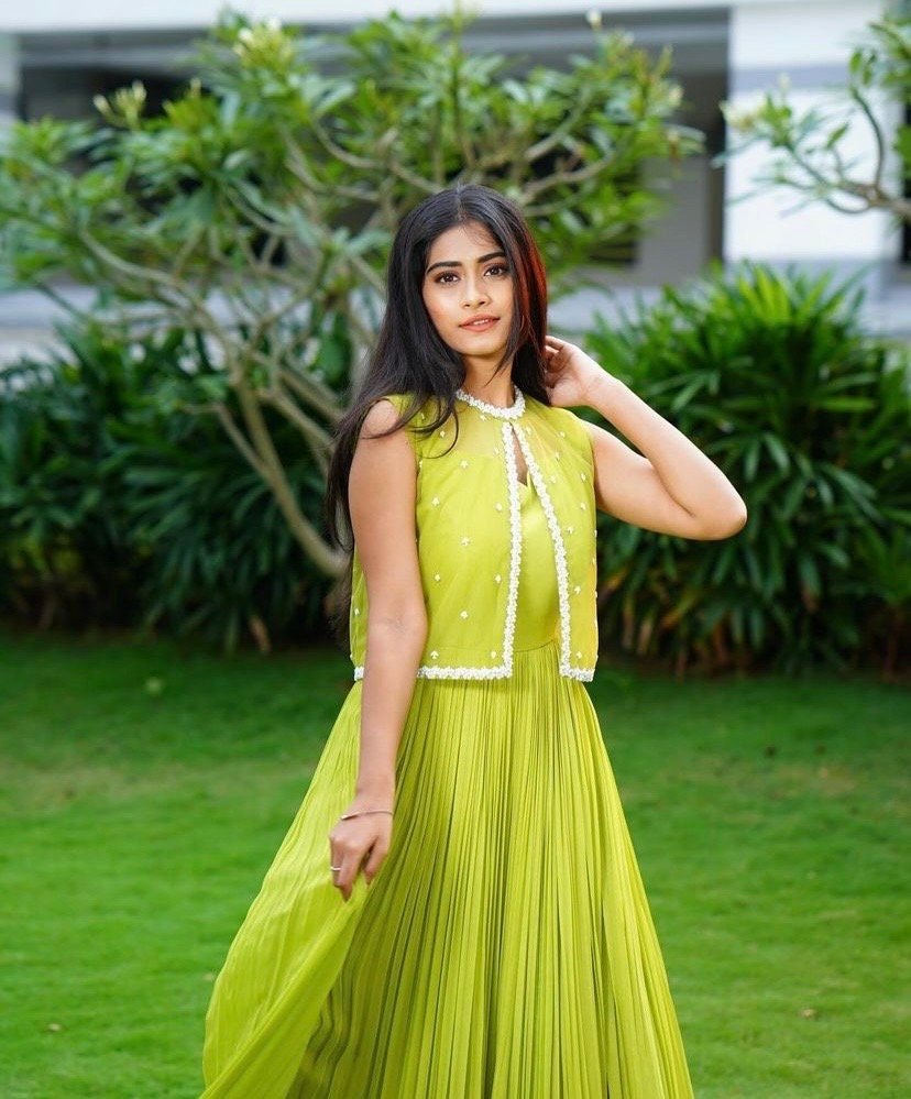 Green Anarkali suit usa/anarkali kurta full sleeve/ green full sleeve anarkali/full sleeve dress anarkali/Indian dresses/mehendi anarkali