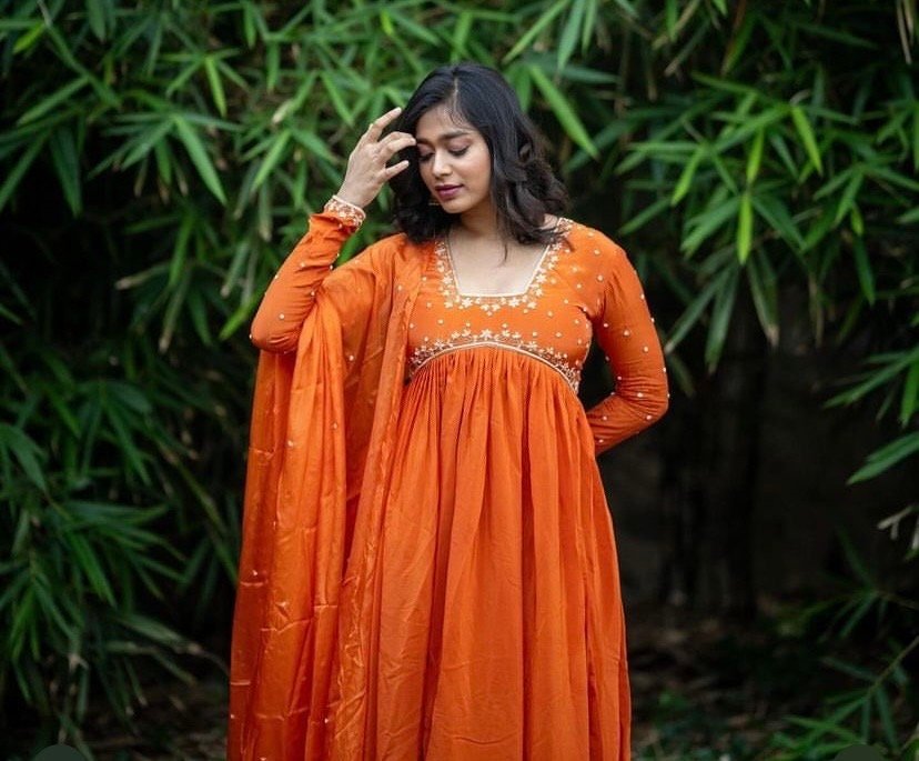 Hand embroidered Anarkali/anarkali suit set/anarkali with dupatta USA/orange kurta with dupatta/orange anarkali dress/orange kurta set usa