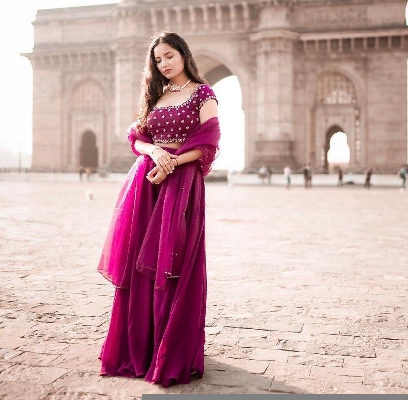 Women’s lehenga set/plum croptop lehenga/Indian crop top skirt USA/hand embroideredwedding lehenga USA/plum color silk skirt/organza lehenga