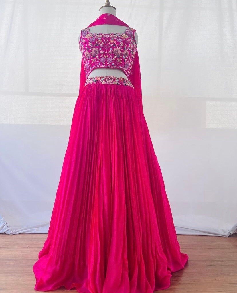 Women’s lehenga set/pink croptop lehenga/Indian crop top skirt USA/hand embroidered lehenga set dupatt/pink silk skirt/hot pink lehenga set