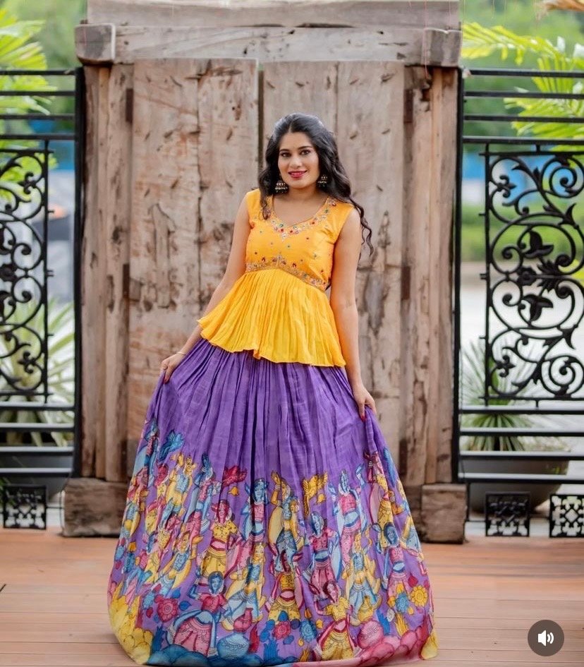 Hand-Painted Kalamkari Lehenga Set: Silk Crop Top, Embroidered Skirt, Kalamkari lehenga set,lavender I lehenga set , hand painted lehenga se