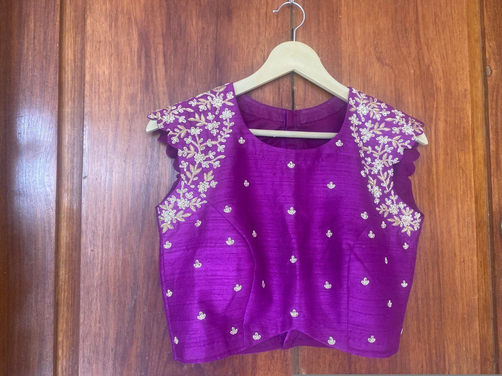 pure silk hand embroidery blouse/purple maggam blouse/purple raw silk zardosi blouse/ hand embroidered blouse/sleeveless ready made blouse