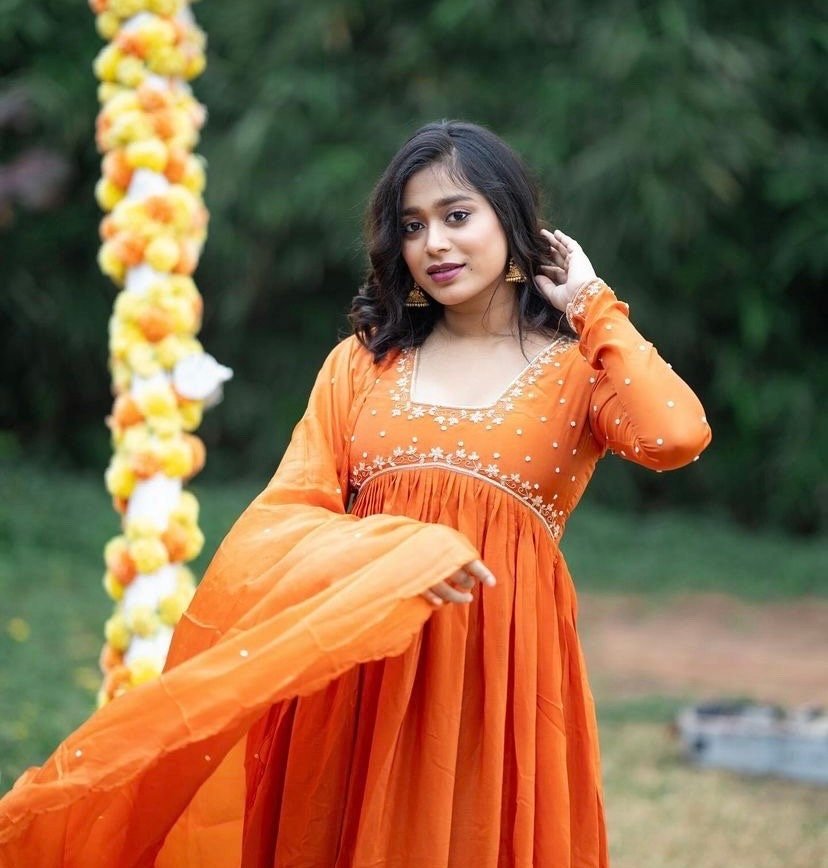 Hand embroidered Anarkali/anarkali suit set/anarkali with dupatta USA/orange kurta with dupatta/orange anarkali dress/orange kurta set usa