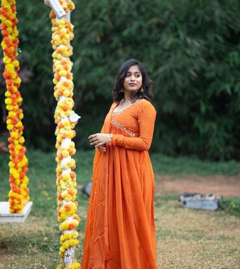 Hand embroidered Anarkali/anarkali suit set/anarkali with dupatta USA/orange kurta with dupatta/orange anarkali dress/orange kurta set usa