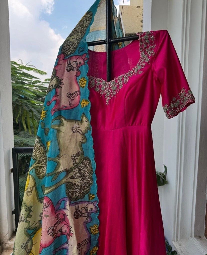 kalamkari anarkali dupatta/anarkali suit set/anarkali kurta dupatta/Indian dresses/anarkali dress with Kalamkari’s dupatta/kalamkari dress