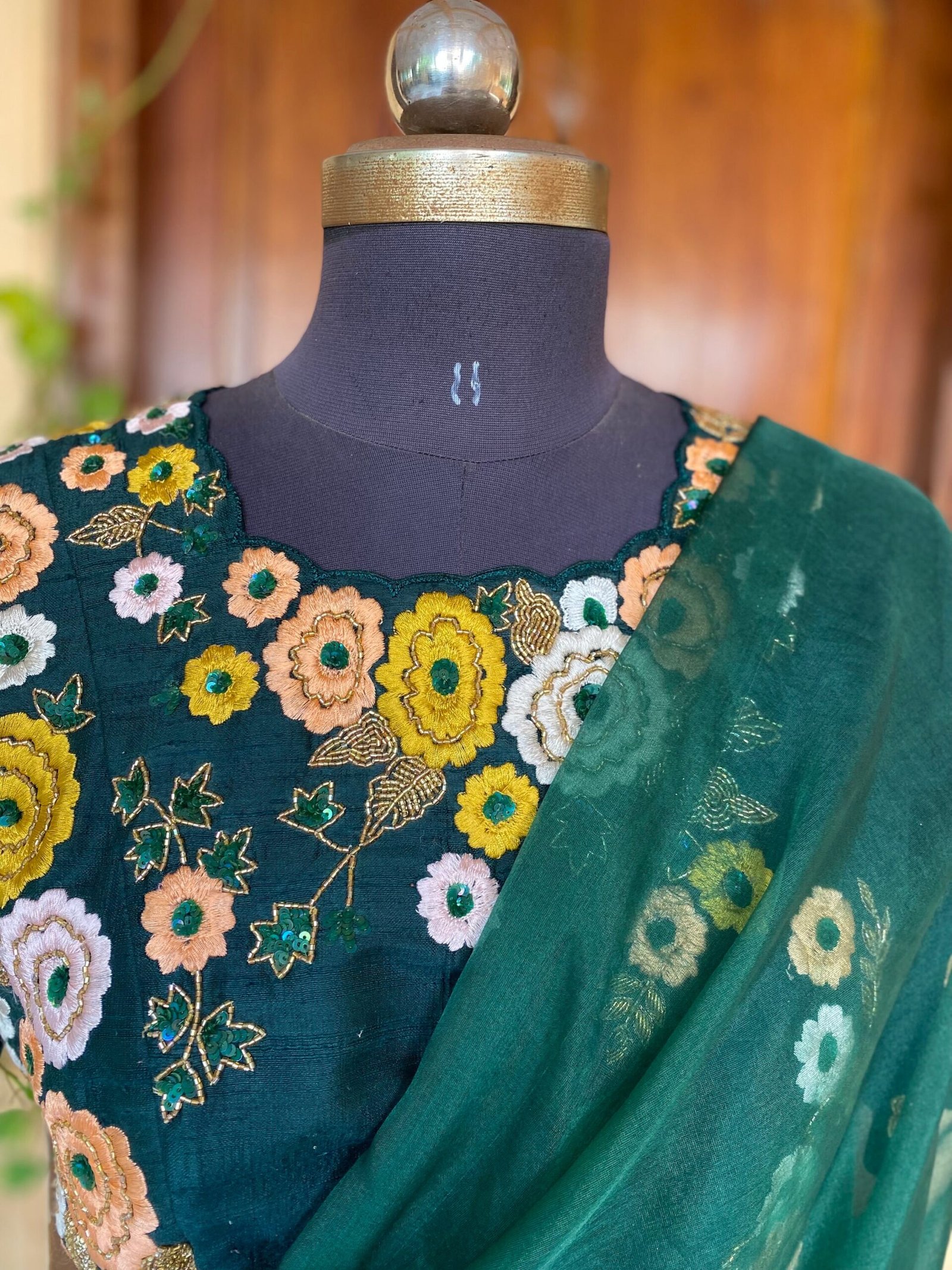 pure silk green sarimulticolor hand embroidery blouse/saree with maggam blouse/raw silk zardosi blouse/hand embroidered blouse organza saree