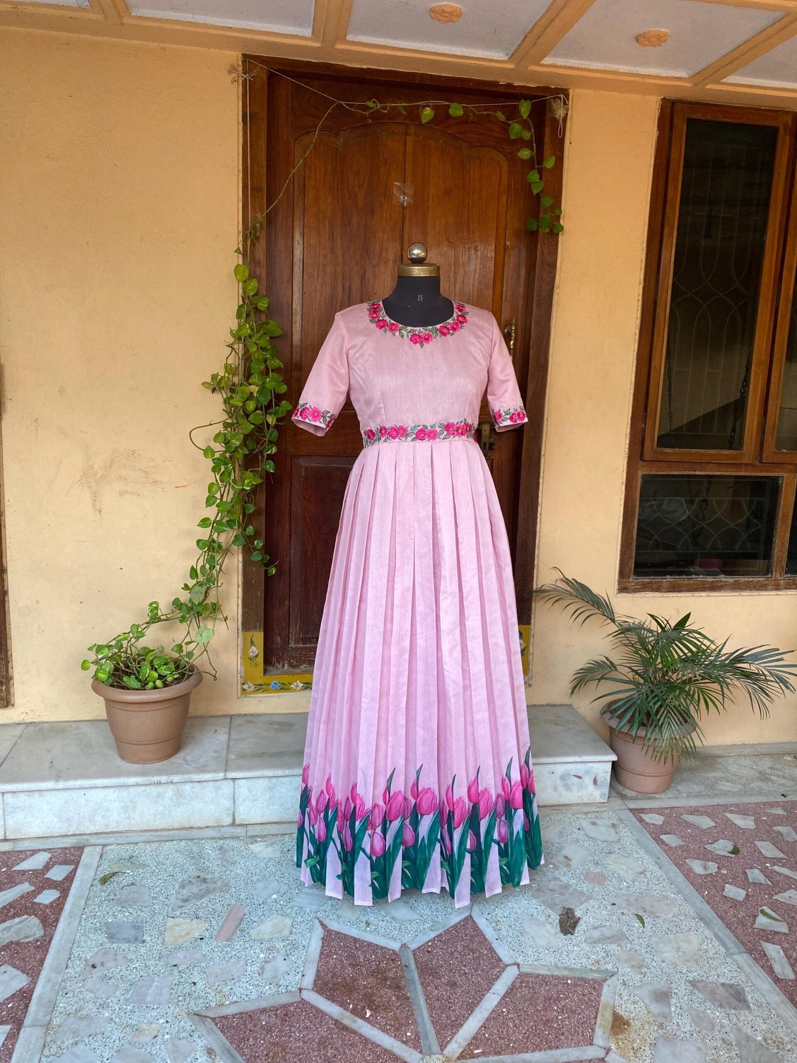 Pink Anarkali suit usa/floral embroidery anarkali kurta/pink elbow sleeve anarkali/elbow sleeve dress anarkali/Indian dresses/floral maxi dr