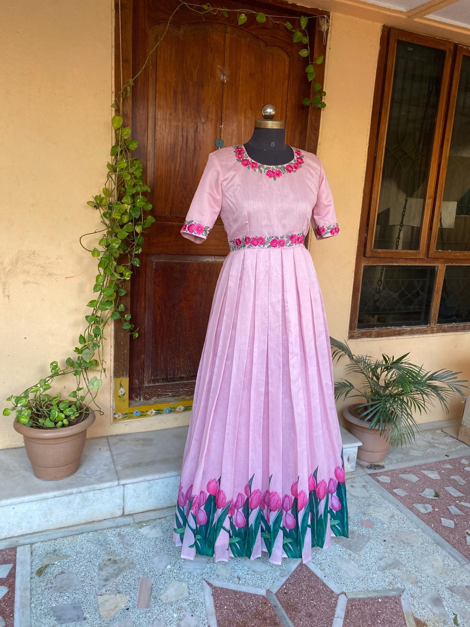 Pink Anarkali suit usa/floral embroidery anarkali kurta/pink elbow sleeve anarkali/elbow sleeve dress anarkali/Indian dresses/floral maxi dr