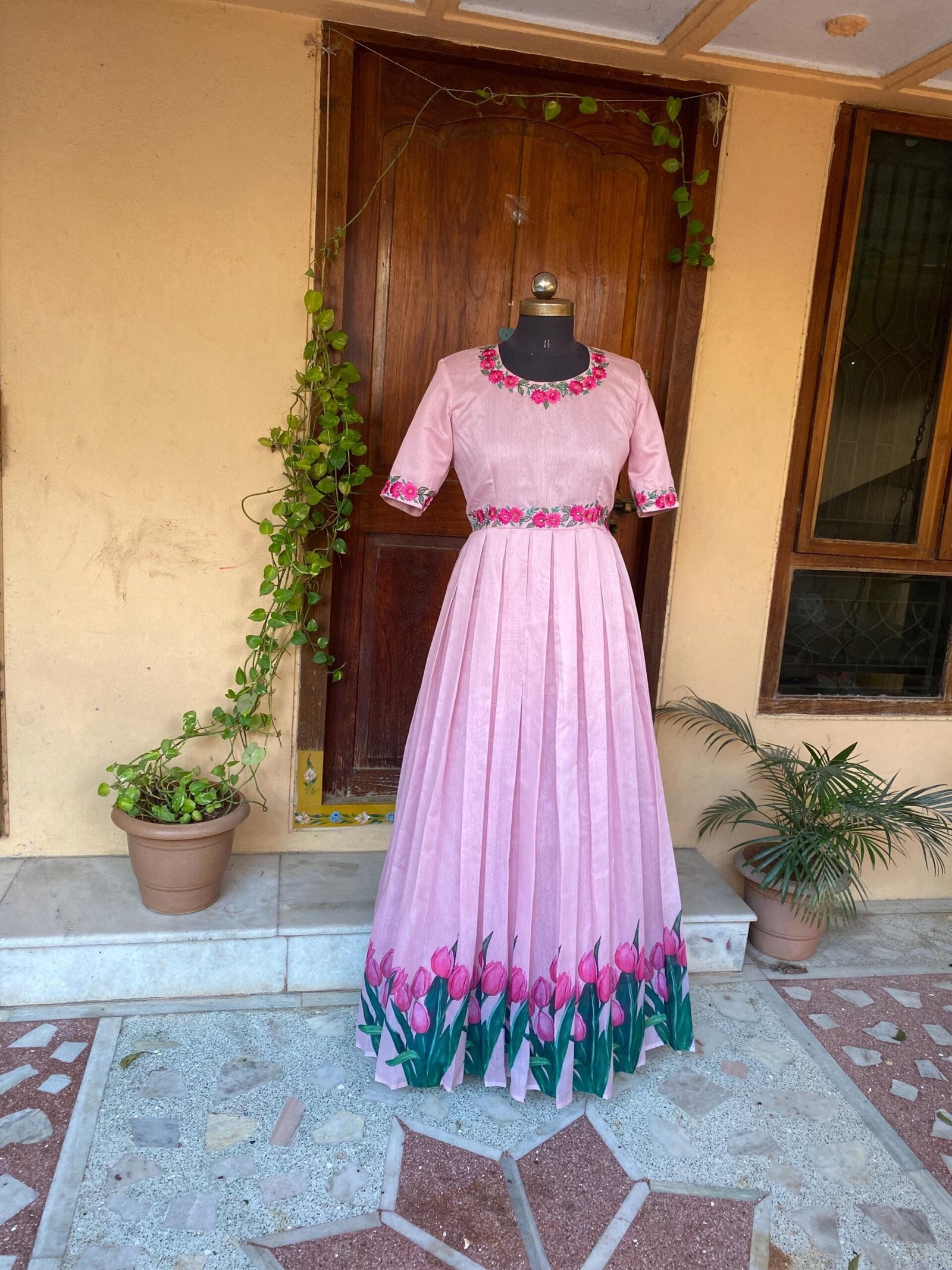 Pink Anarkali suit usa/floral embroidery anarkali kurta/pink elbow sleeve anarkali/elbow sleeve dress anarkali/Indian dresses/floral maxi dr