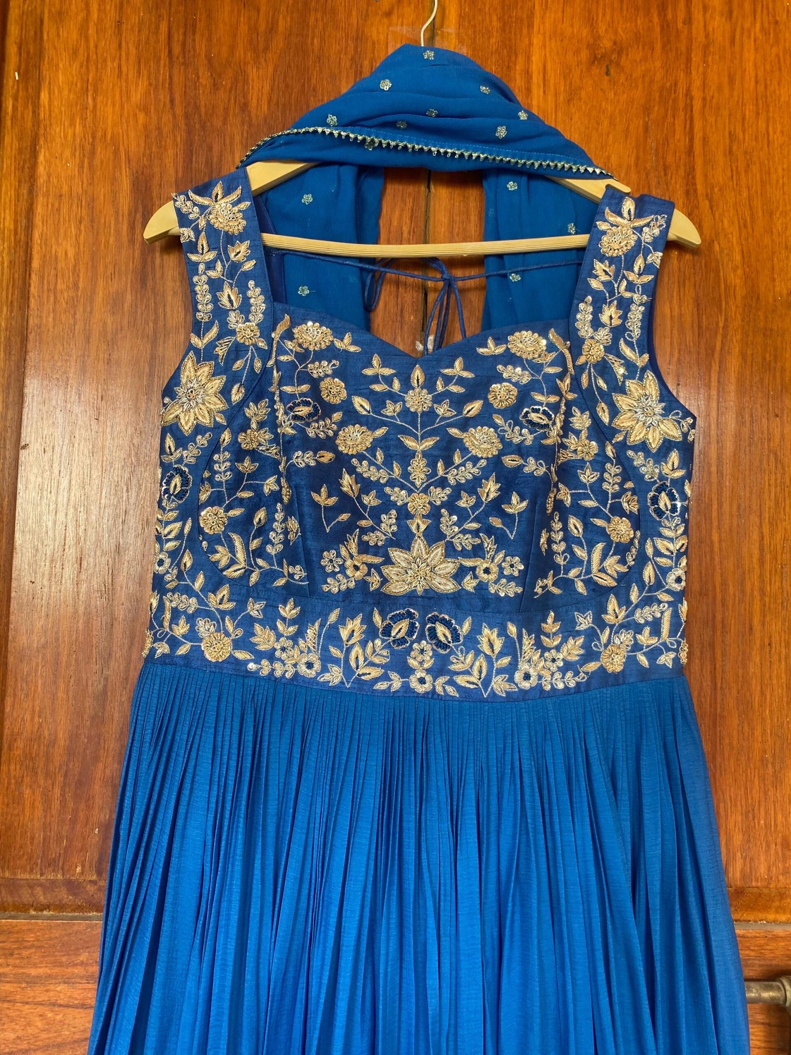 Blue Anarkali suit usa/hand embroidery anarkali kurta/royal blue anarkali dress/ sleeveless dress anarkali/Indian dresses/blue anarkali USA
