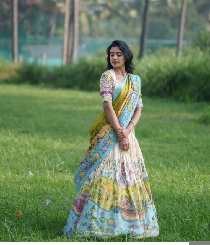 Women’s pure kalamkari lehenga set / crop top lehenga / Hand painted lehenga USA / wedding lehenga USA / kalamkarilehenga choli /voggish usa