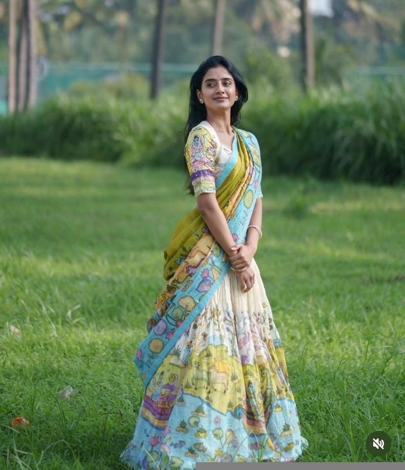 Women’s pure kalamkari lehenga set / crop top lehenga / Hand painted lehenga USA / wedding lehenga USA / kalamkarilehenga choli /voggish usa