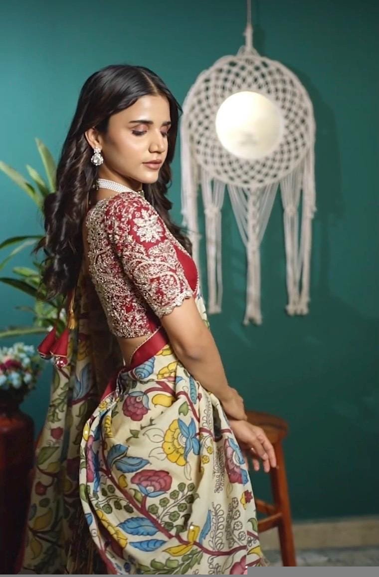Women’s pure kalamkari lehenga set/crop top lehenga/Hand painted lehenga USA/wedding lehenga USA/kalamkarilehenga choli/heavy maggam blouse