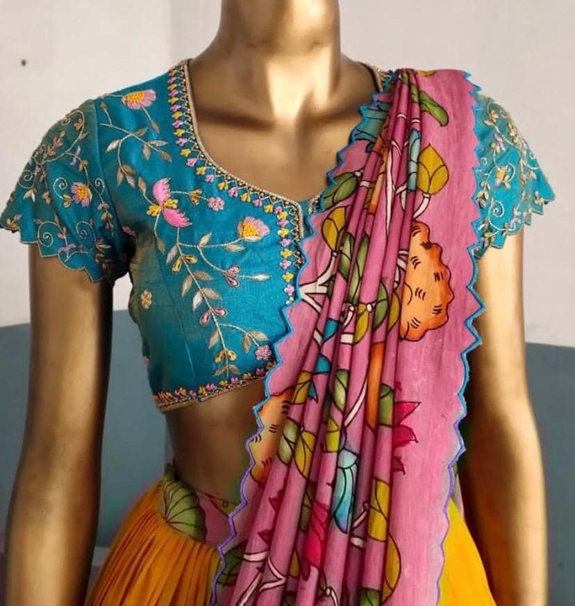 Women’s pure kalamkari lehenga set / crop top lehenga / Hand painted lehenga USA / wedding lehenga USA / kalamkarilehenga choli /voggish usa