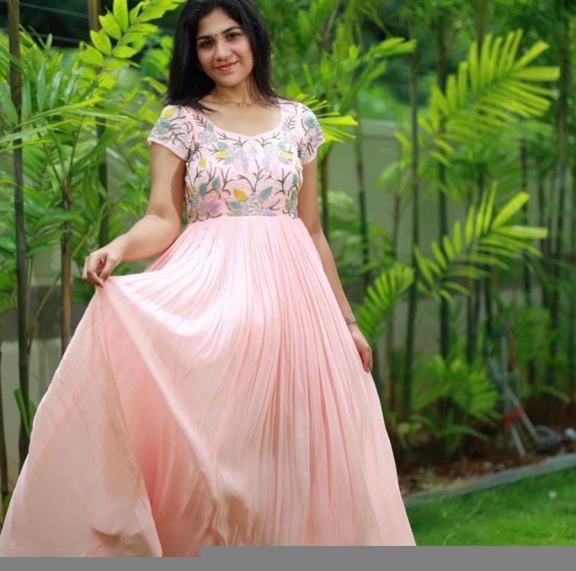 Hand embroidered Anarkali/muave anarkali dress/lavender anarkali suit set/pink long gown USA/Indian dresses/pure silk haldi anarkali kurta