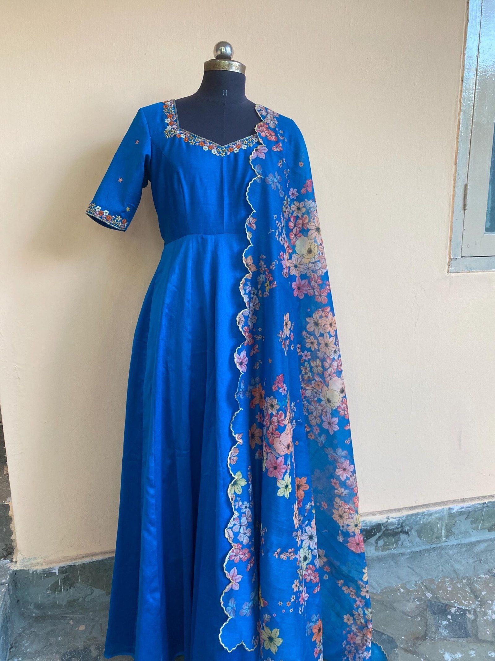 Anarkali with floral dupatta/blue anarkali suit set/anarkali dupatta USA/blue floral embroidery dupatta/ Indian dresses/blue floral anarkali
