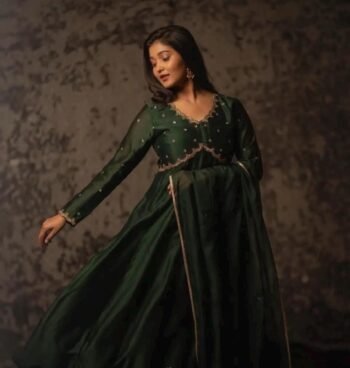 Hand embroidered green Anarkali/festive anarkali suit with dupatta/ green designer anarkali gown green anarkali/Zardosi hand work dress