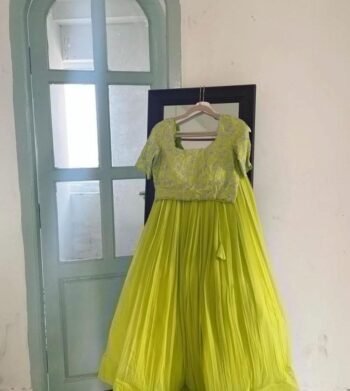 Women’s lehenga set/green croptop lehenga/Indian crop top skirt hand embroidered wedding lehenga lime green crop top lehenga choli